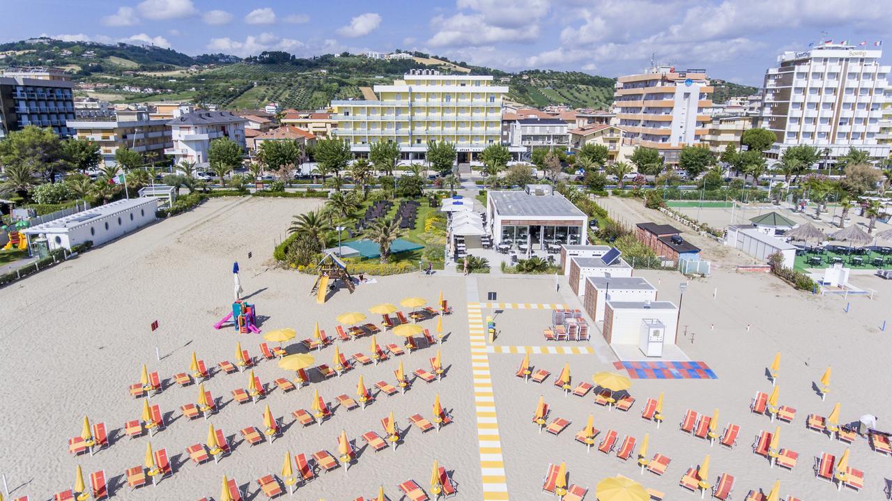 Hotel Atlas Alba Adriatica Exteriér fotografie